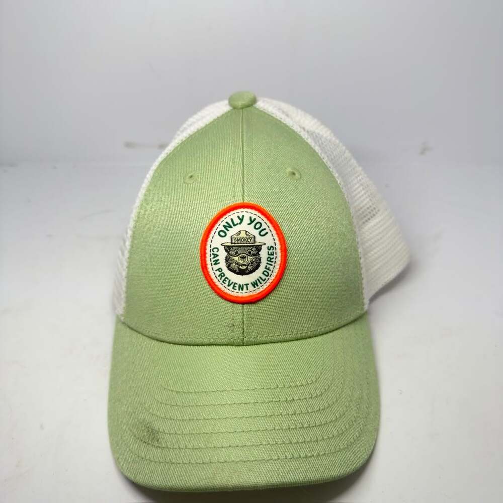 The North Face Kids Smokey Bear Mudder Trucker Hat Green White Snapback